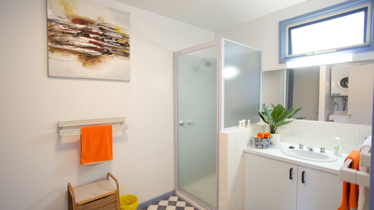 Photo of Bathroom in Lorne