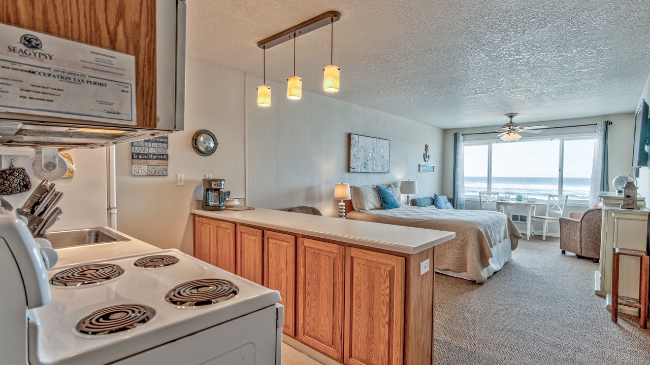 Photo of Bedroom in Lincoln City