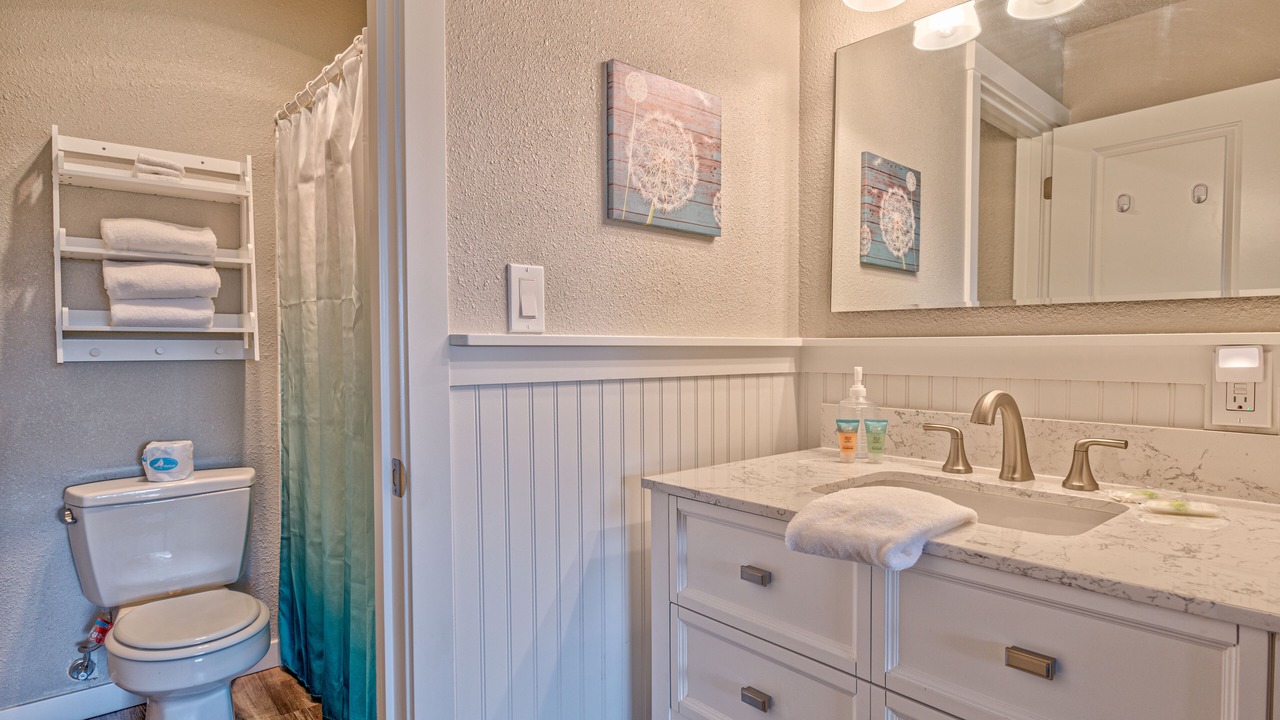 Photo of Bathroom in Lincoln City