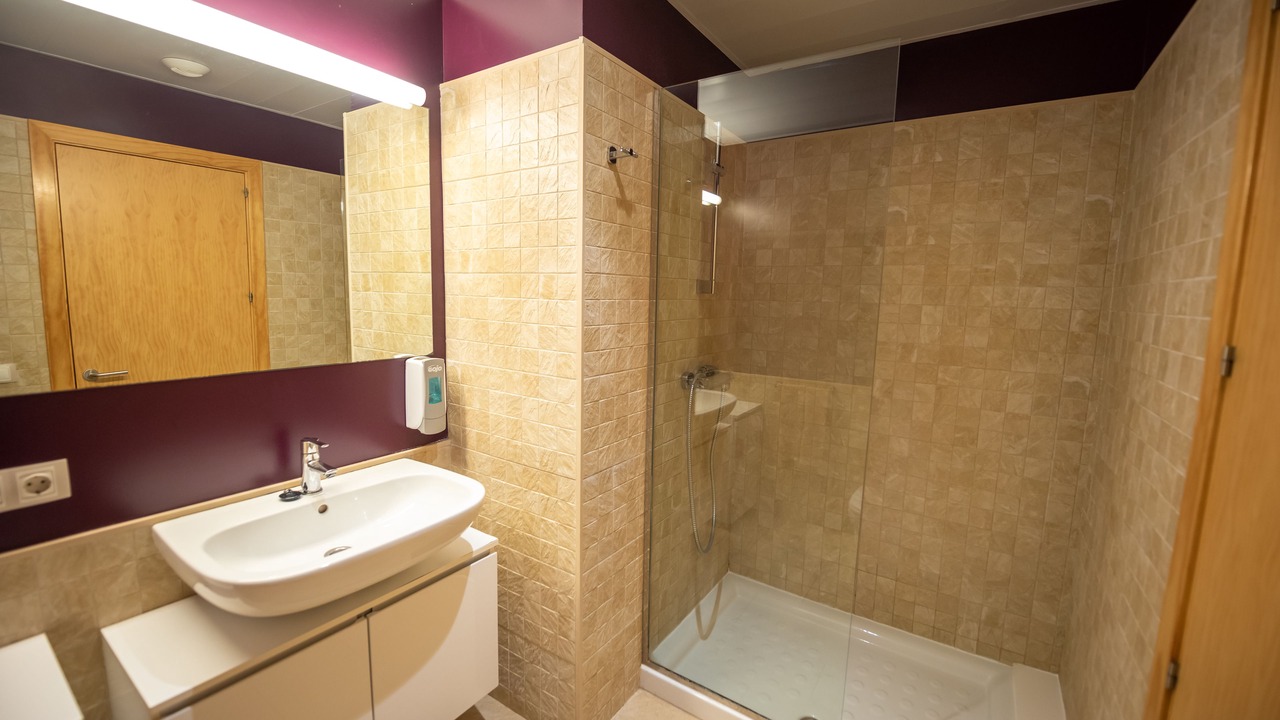 Photo of Bathroom in Fares