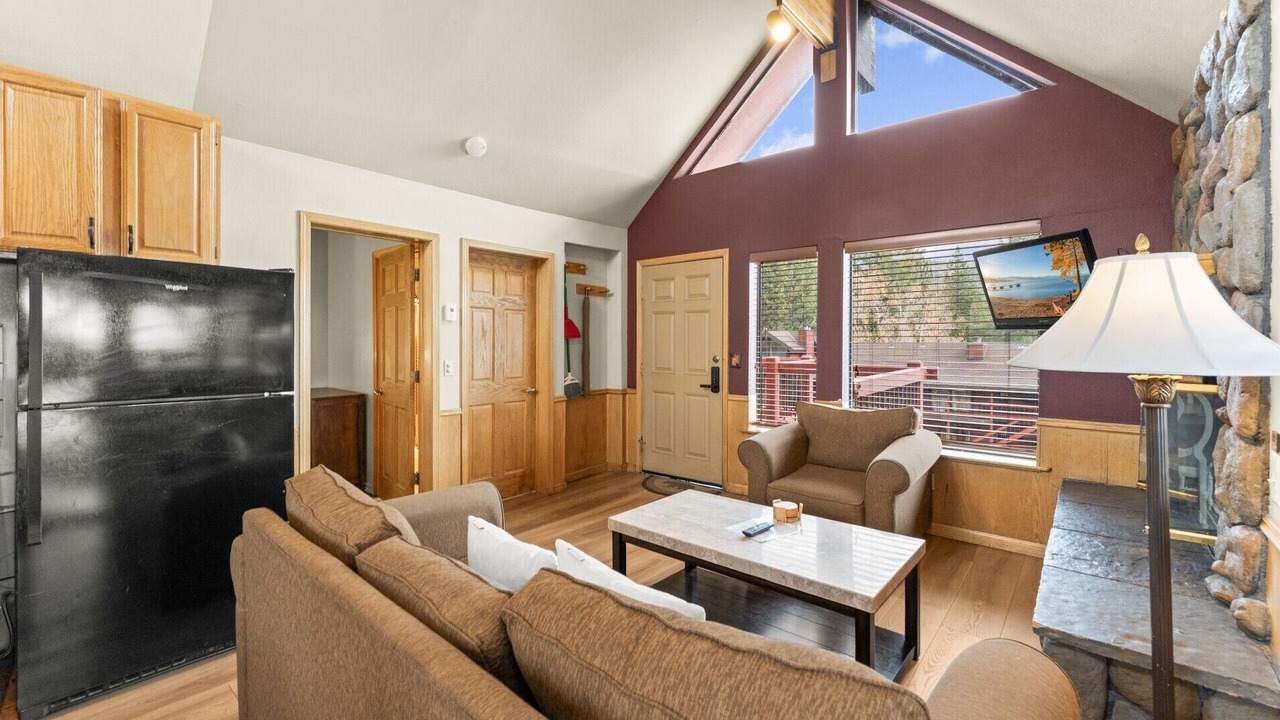 Photo of Livingroom in Tahoe Vista