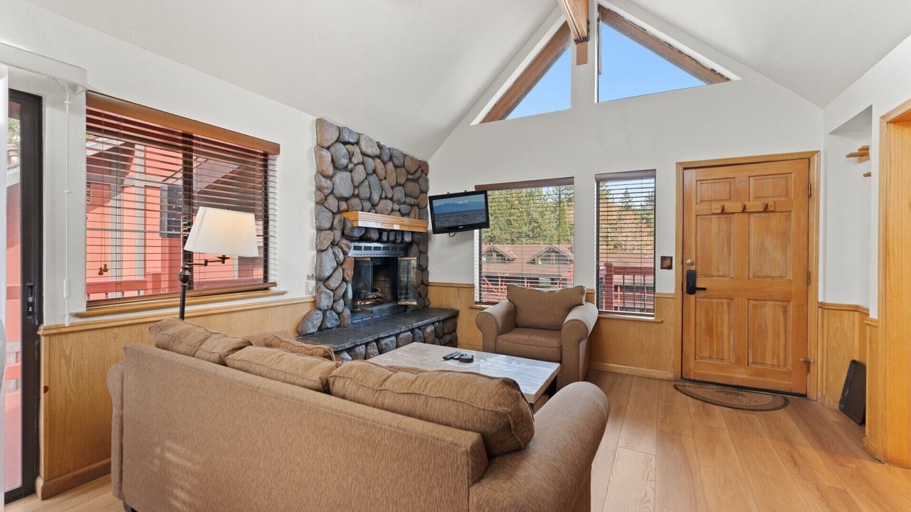 Photo of Livingroom in Tahoe Vista