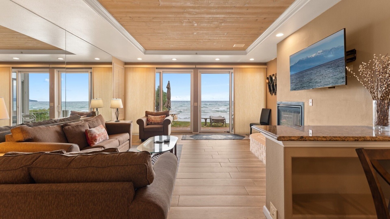 Photo of Livingroom in Tahoe Vista