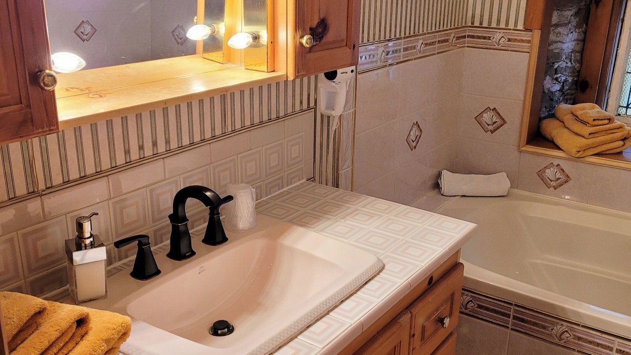 Photo of Bathroom in Brockville