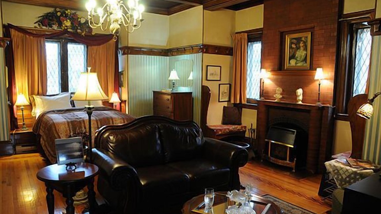 Photo of Livingroom in Brockville