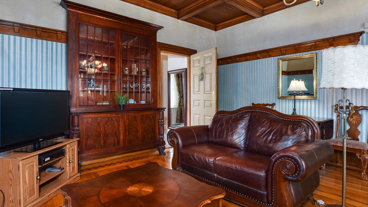 Photo of Livingroom in Brockville