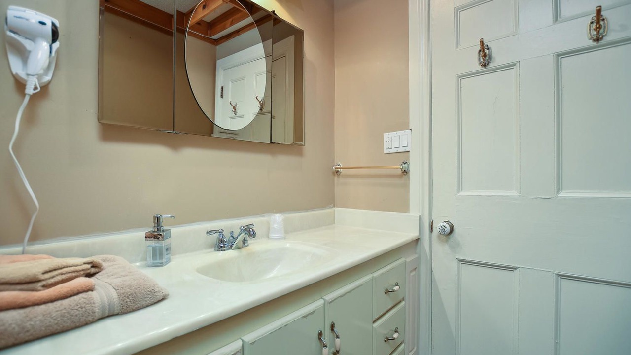 Photo of Bathroom in Brockville