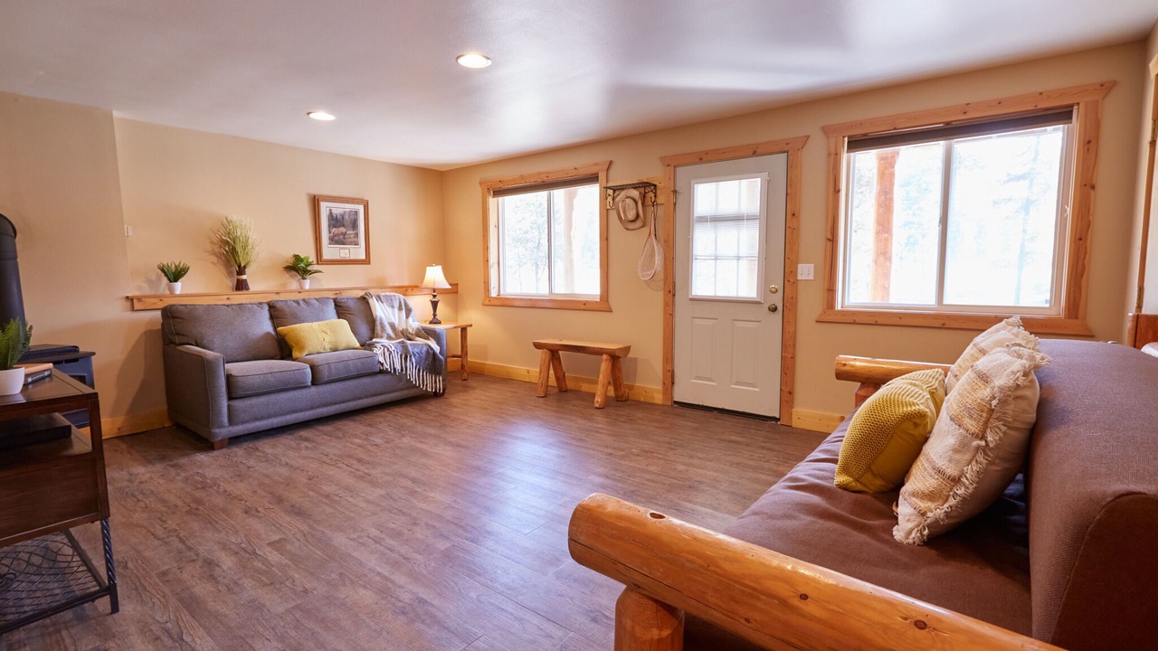 Photo of Livingroom in West Glacier