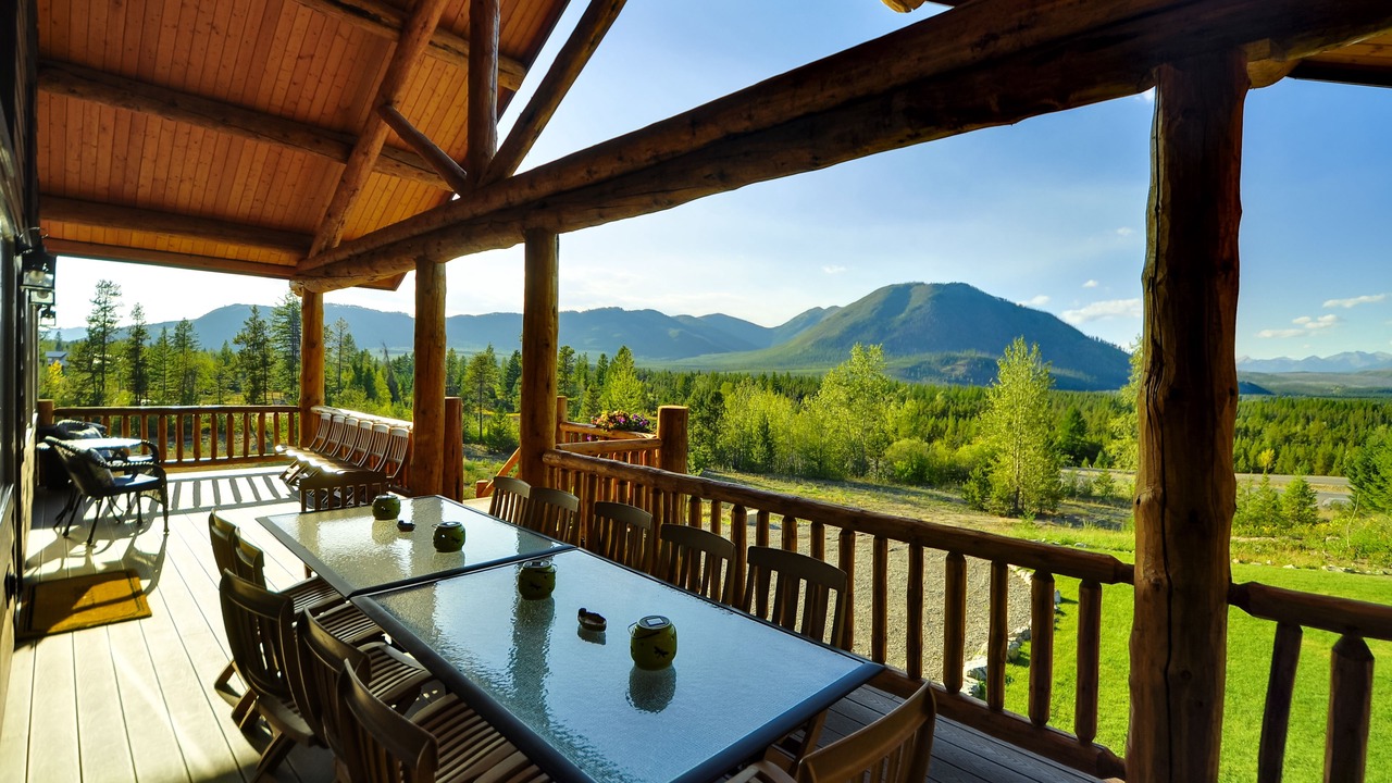 Photo of Patio Balcony in West Glacier