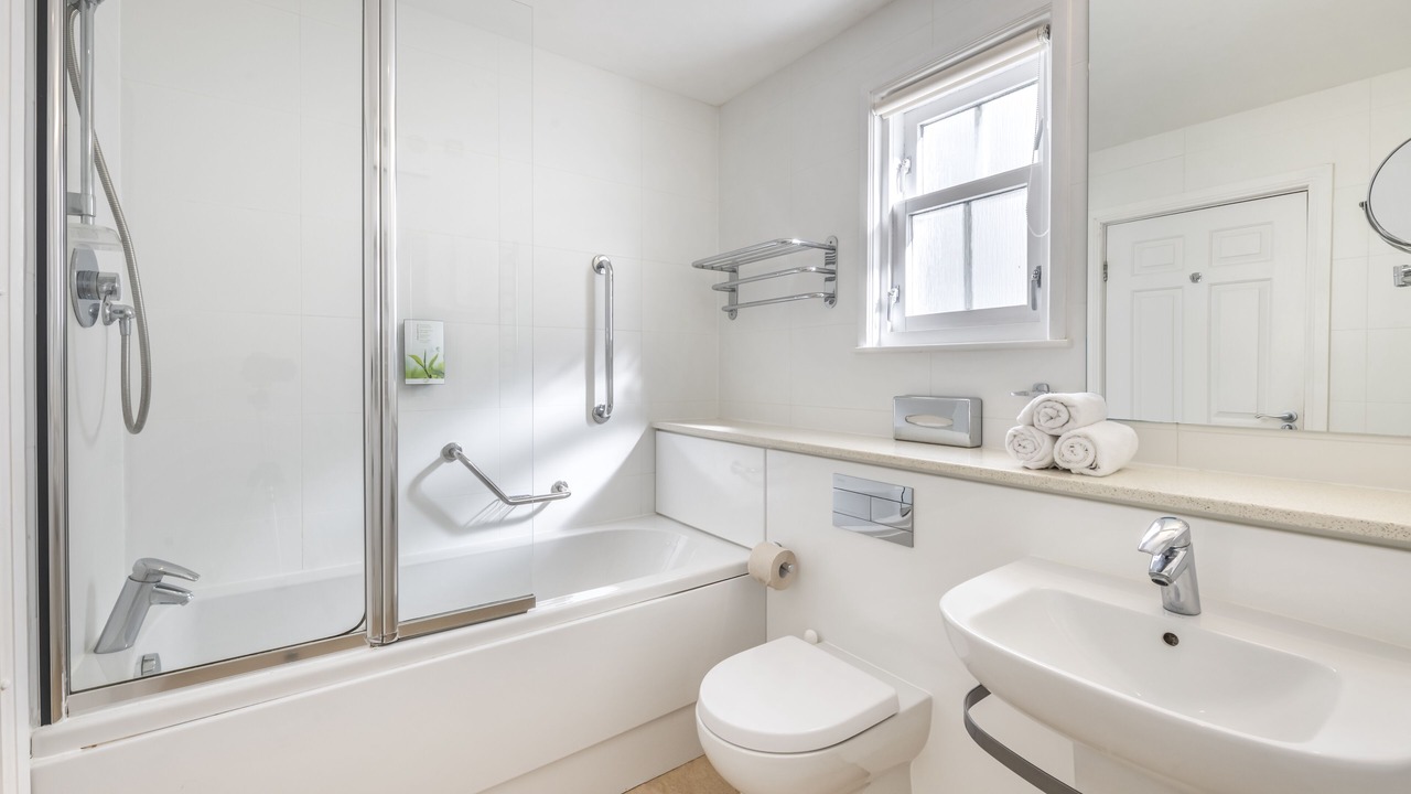 Photo of Bathroom in Kenmore