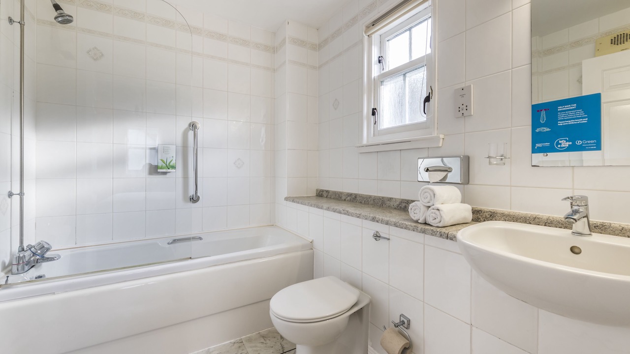 Photo of Bathroom in Kenmore