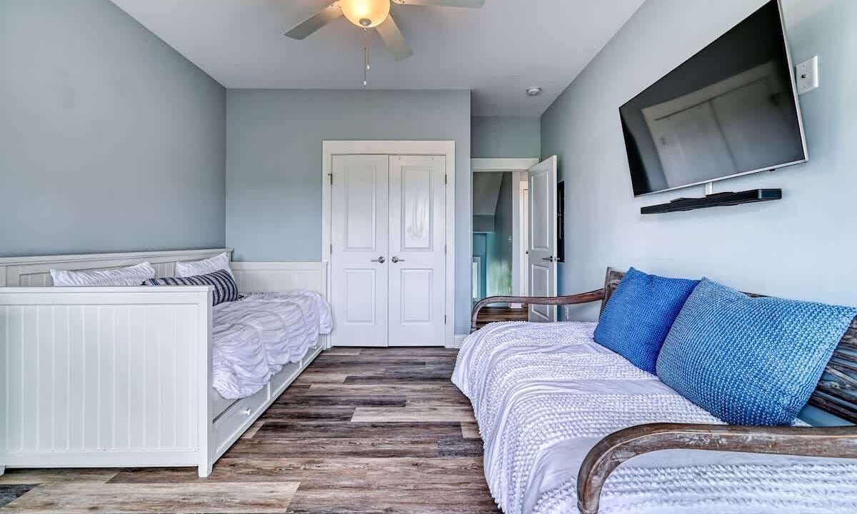 Photo of Bedroom in Surf City