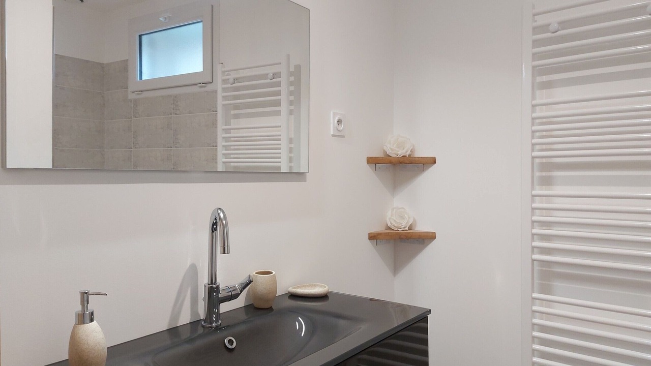 Photo of Bathroom in Saint-Christophe