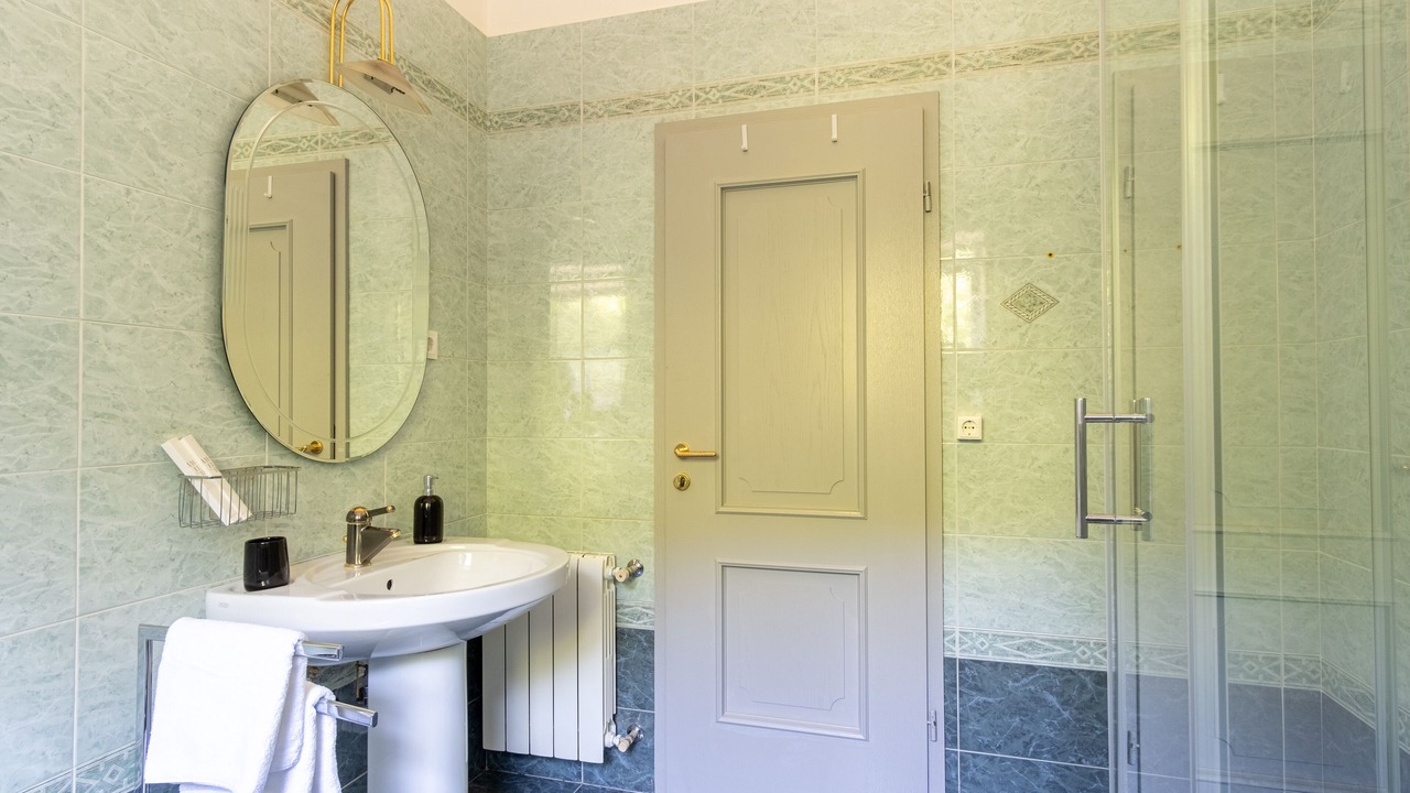 Photo of Bathroom in Bregi