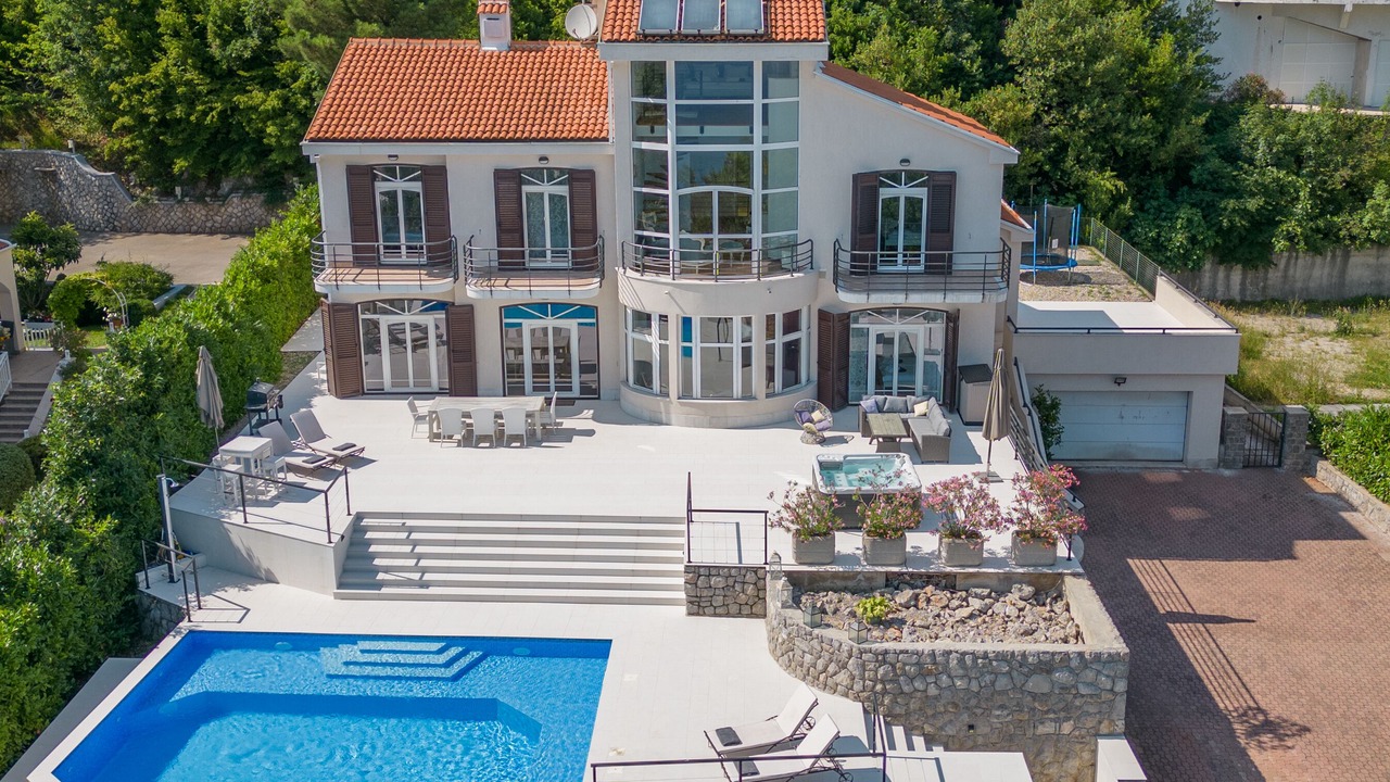 Photo of Outdoor in Bregi