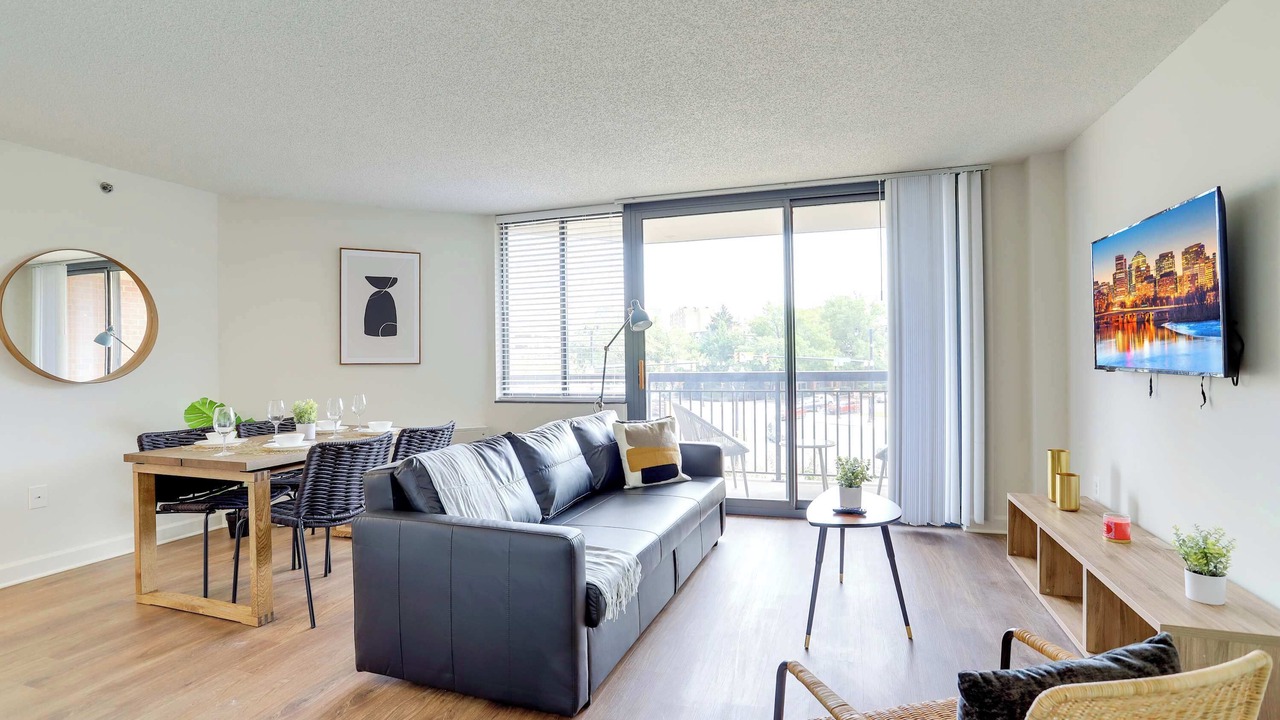 Photo of Livingroom in Pentagon City