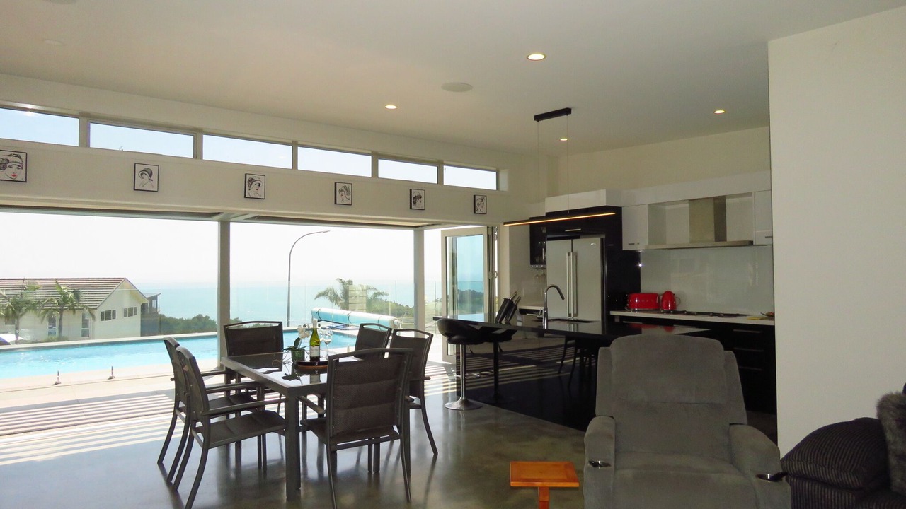 Photo of Others in Cable Bay