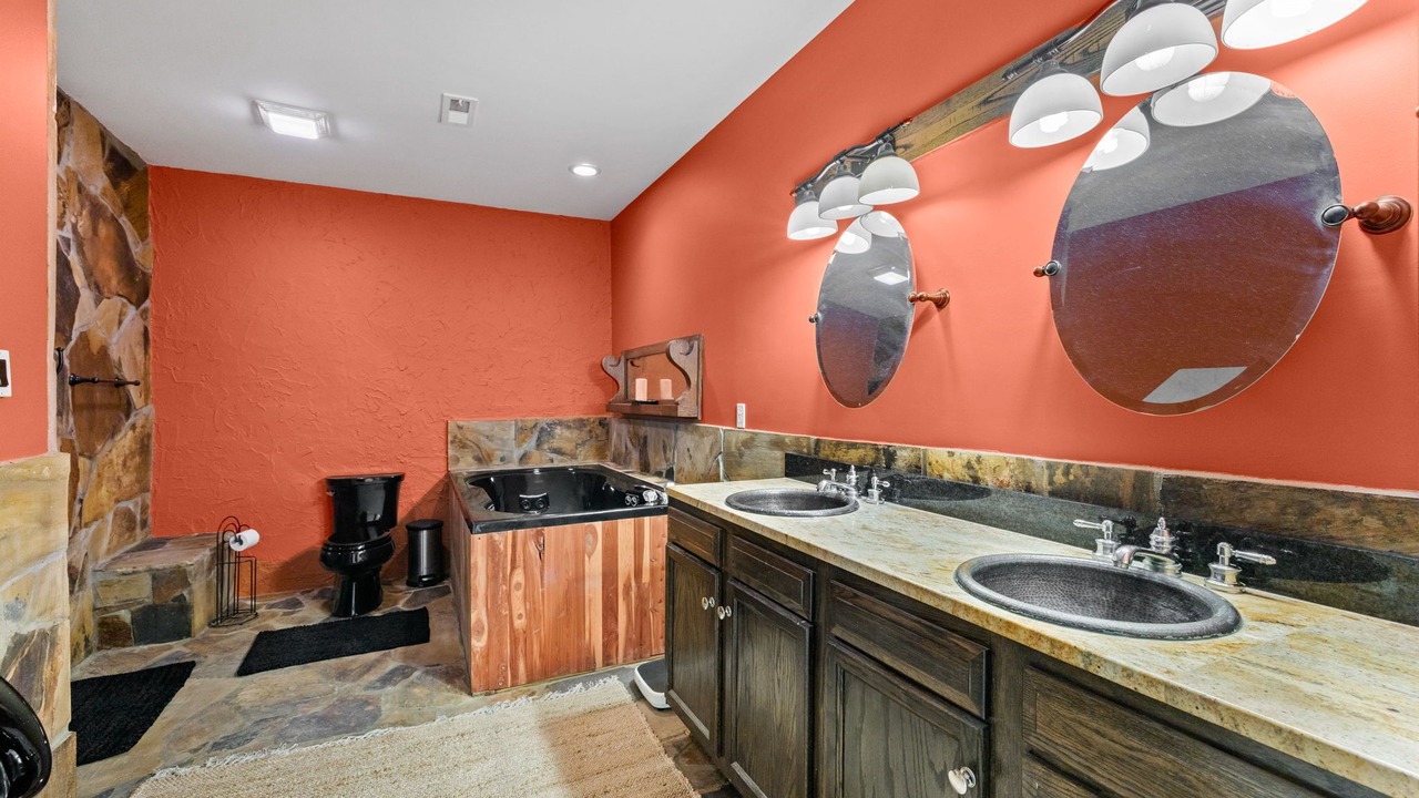 Photo of Bathroom in Hickman