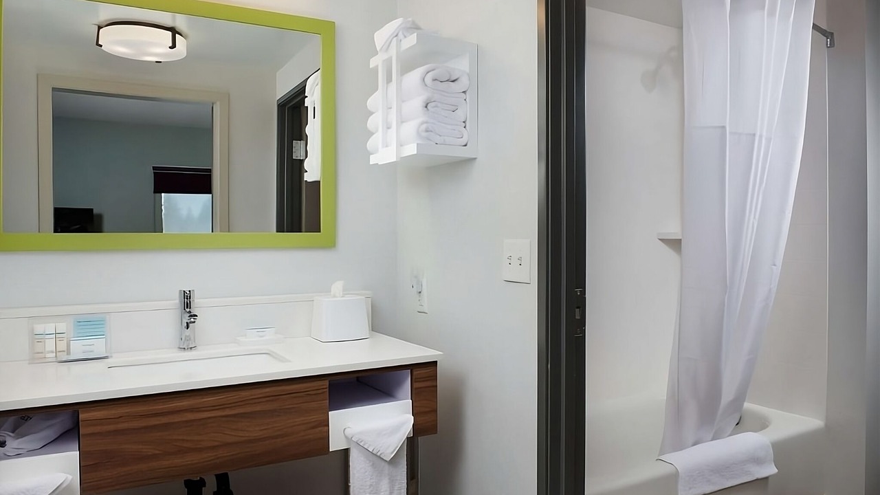 Photo of Bathroom in Sherwood - Tualatin North