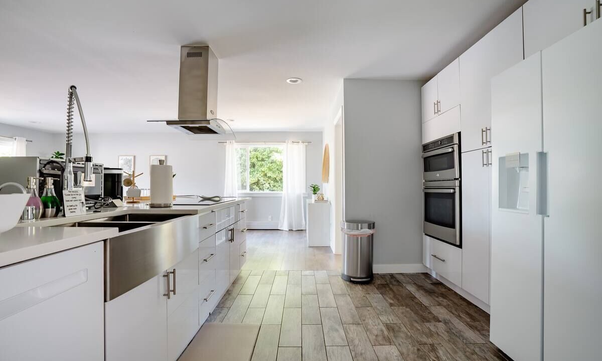 Photo of Kitchen in White Center