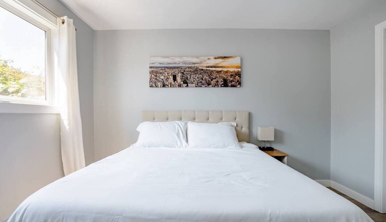 Photo of Bedroom in White Center