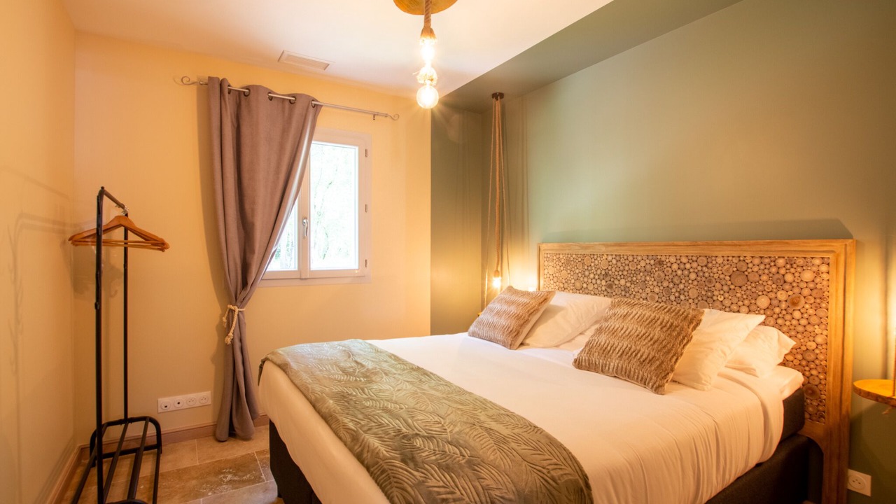 Photo of Bedroom in Saint-Chamassy