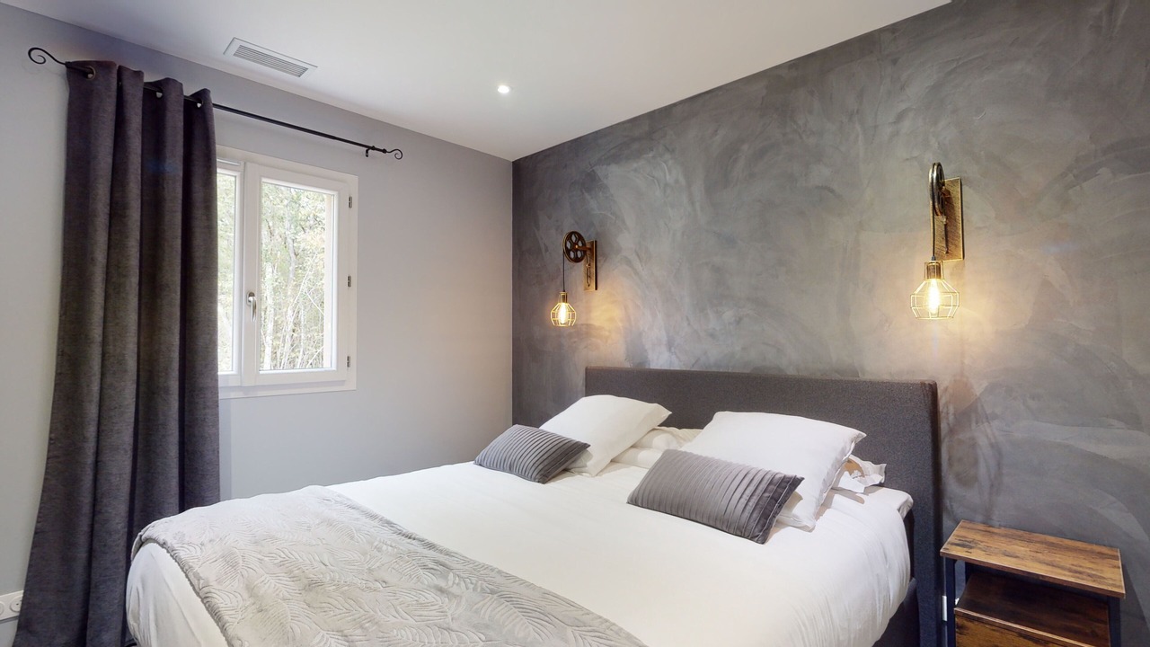 Photo of Bedroom in Saint-Chamassy