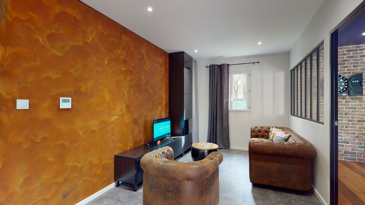 Photo of Livingroom in Saint-Chamassy