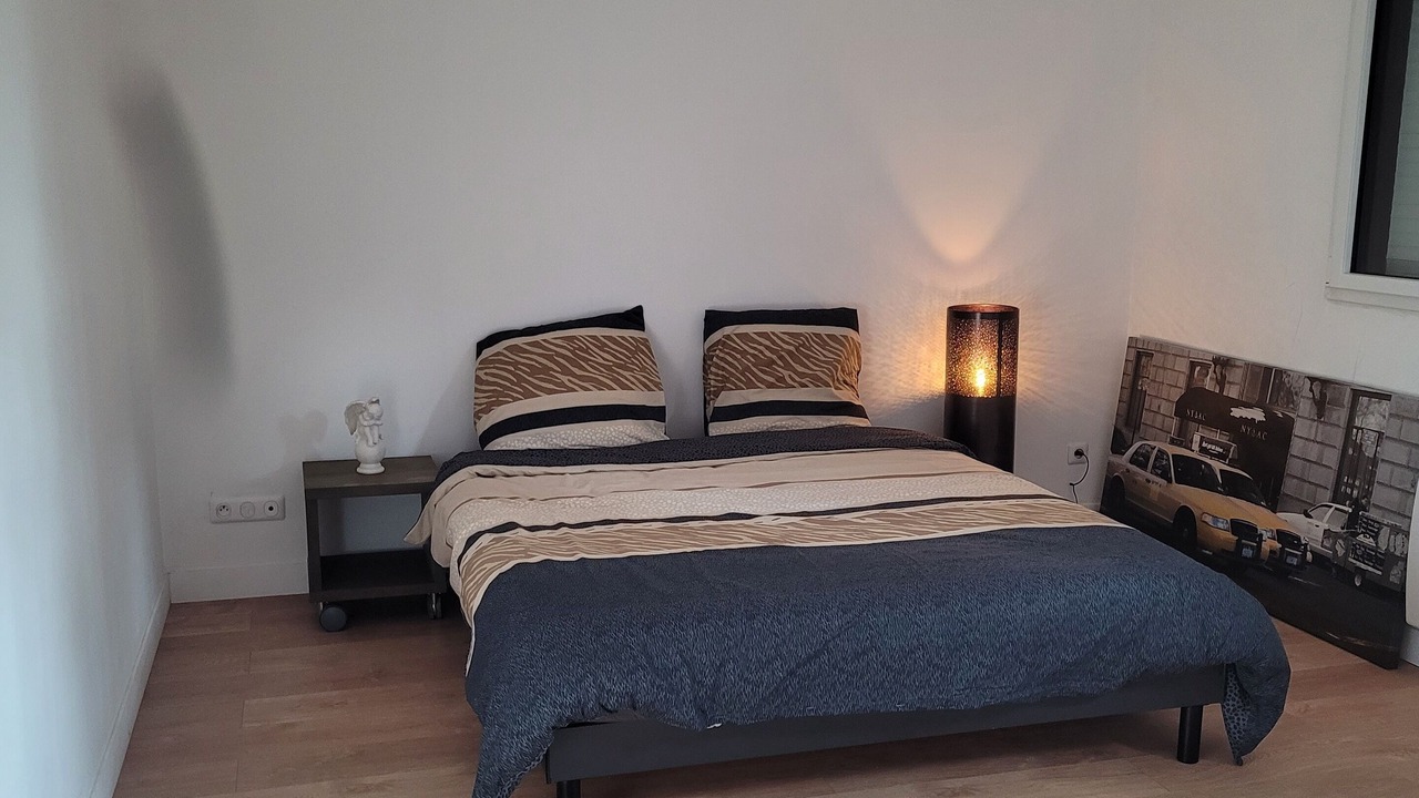 Photo of Bedroom in Mouvaux