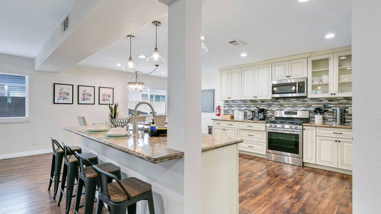 Photo of Kitchen in Midway City
