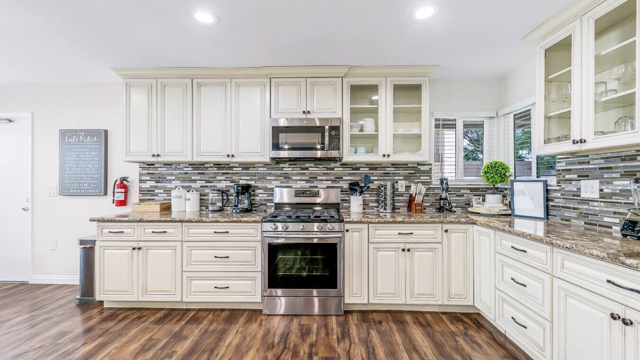 Photo of Kitchen in Midway City