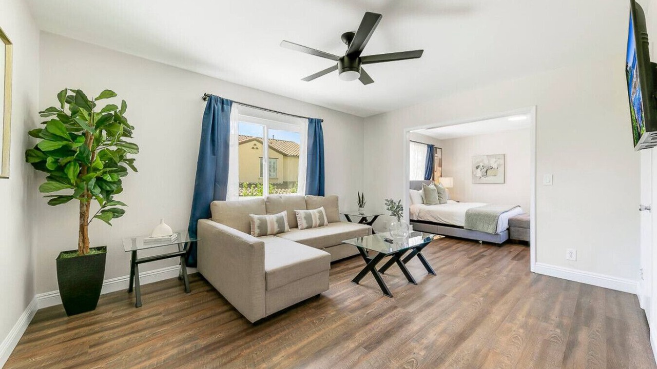 Photo of Bedroom in Midway City