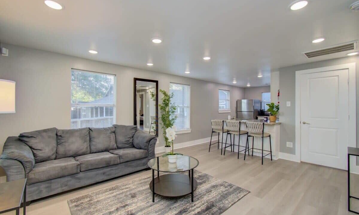 Photo of Livingroom in Greater East End