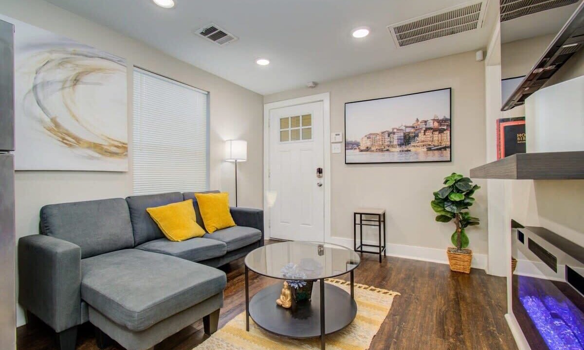Photo of Livingroom in Greater East End