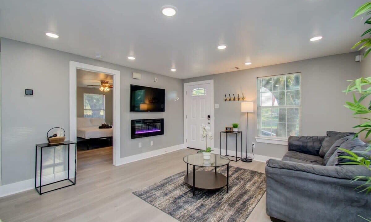 Photo of Livingroom in Greater East End