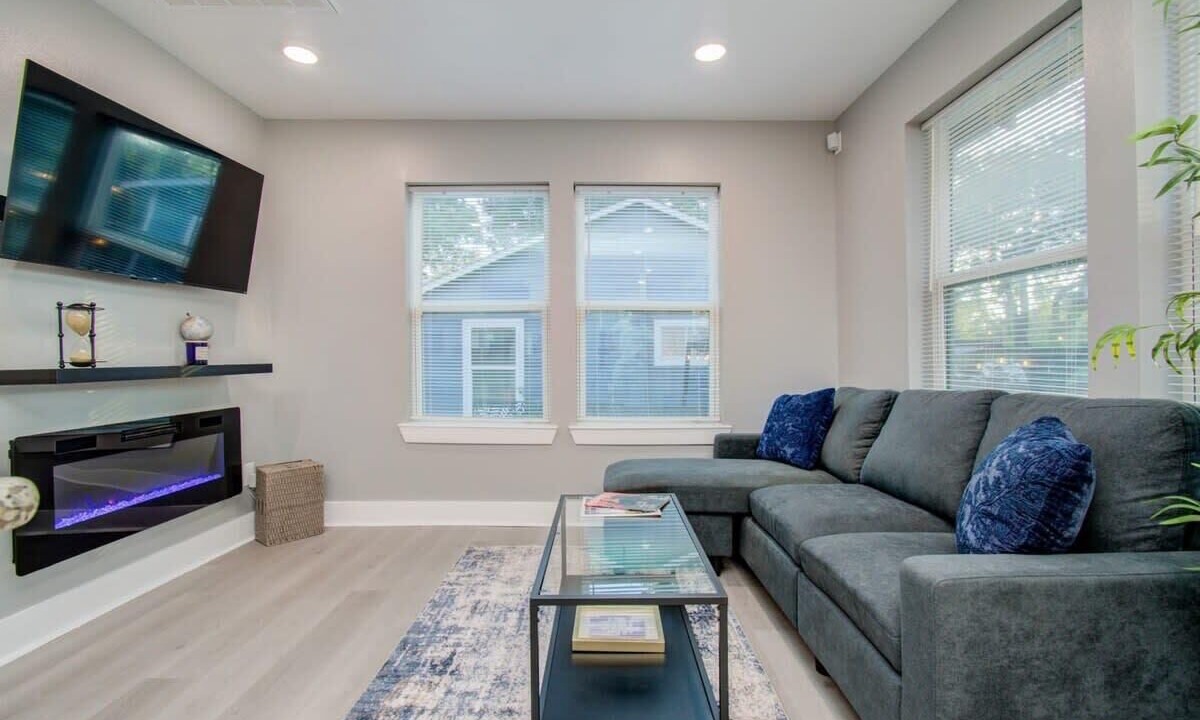 Photo of Livingroom in Greater East End