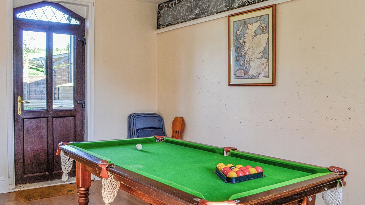 Photo of Others in Wing