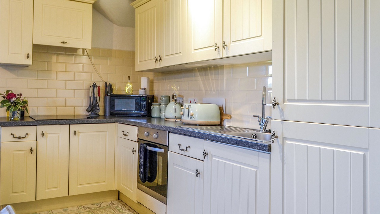 Photo of Others in Wing