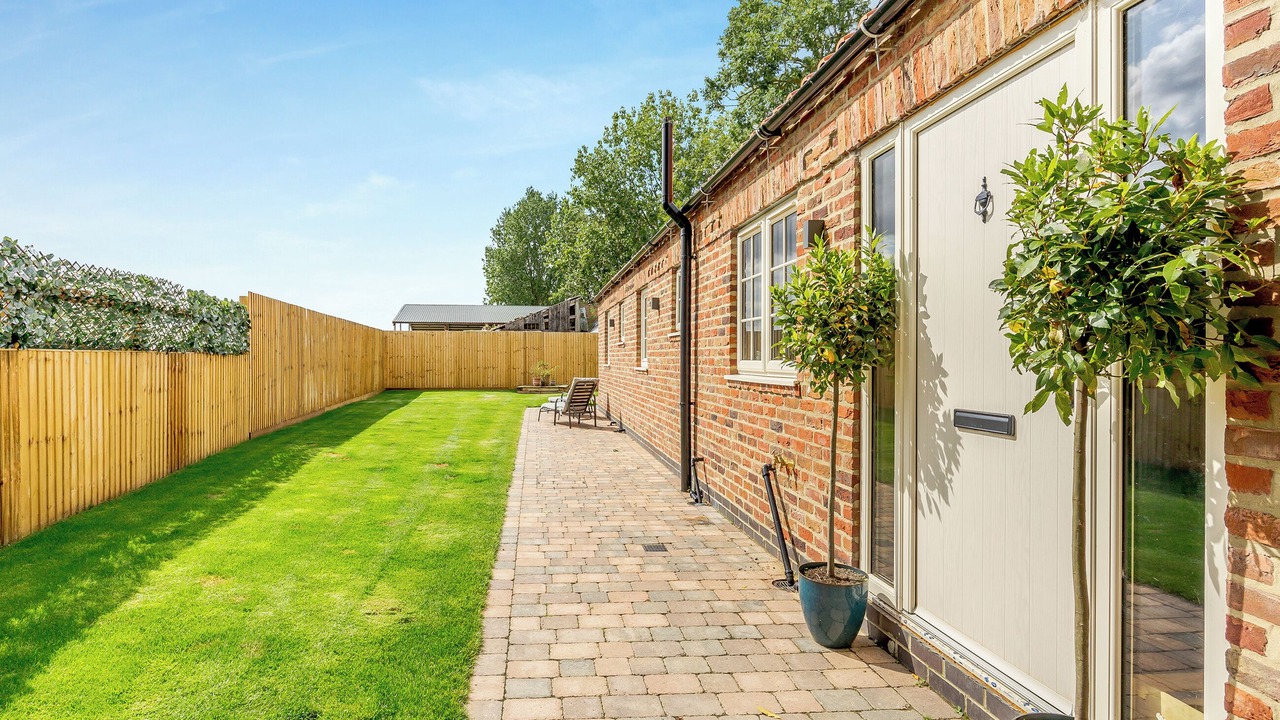 Photo of Others in Alford