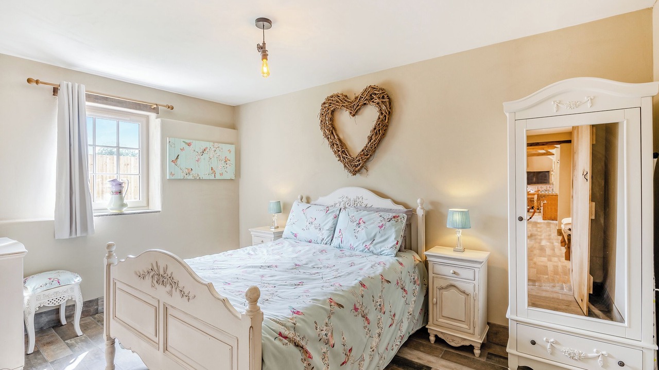 Photo of Others in Alford