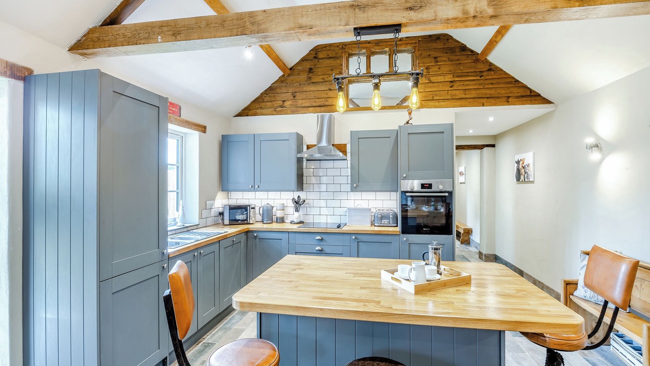 Photo of Others in Alford