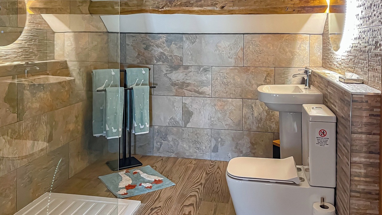 Photo of Bathroom in Great Fryup Dale