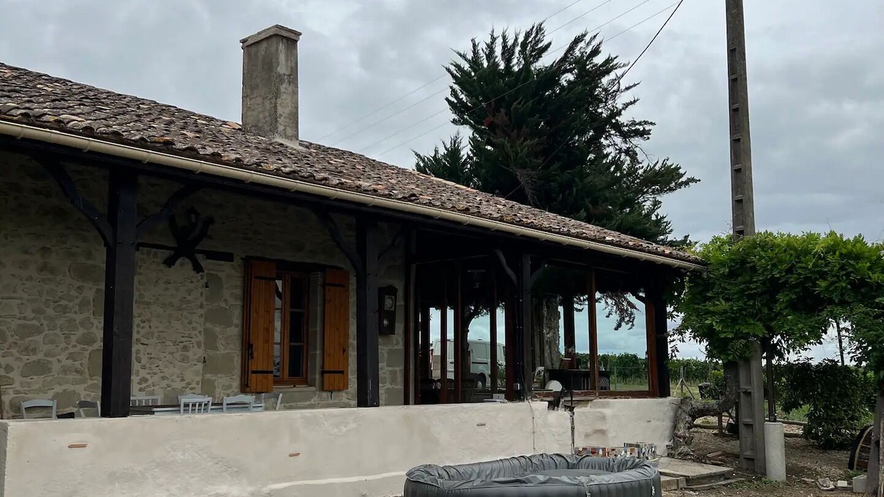 Photo of Patio Balcony in Virazeil