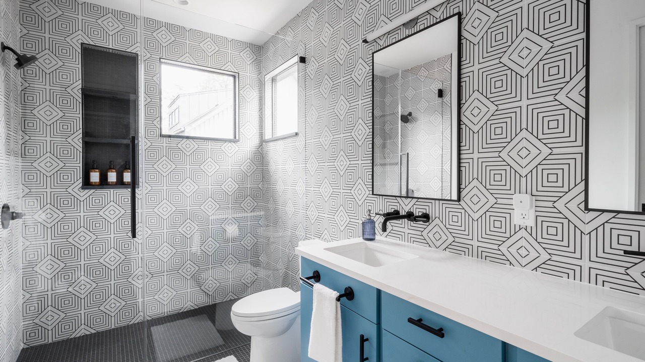 Photo of Bathroom in Govalle
