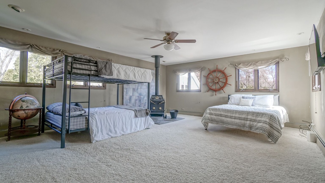 Photo of Bedroom in Fox Lake