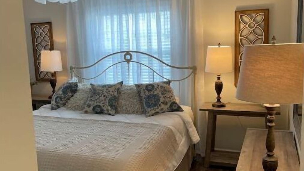 Photo of Bedroom in Wheeler