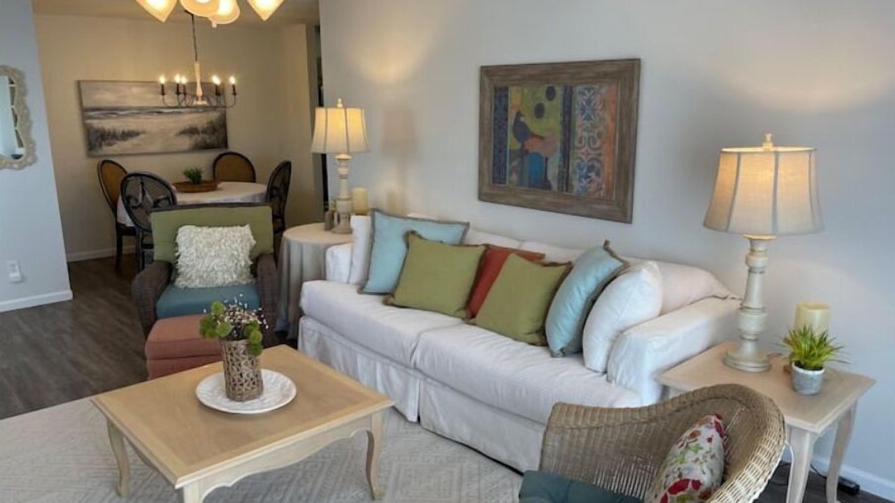 Photo of Livingroom in Wheeler