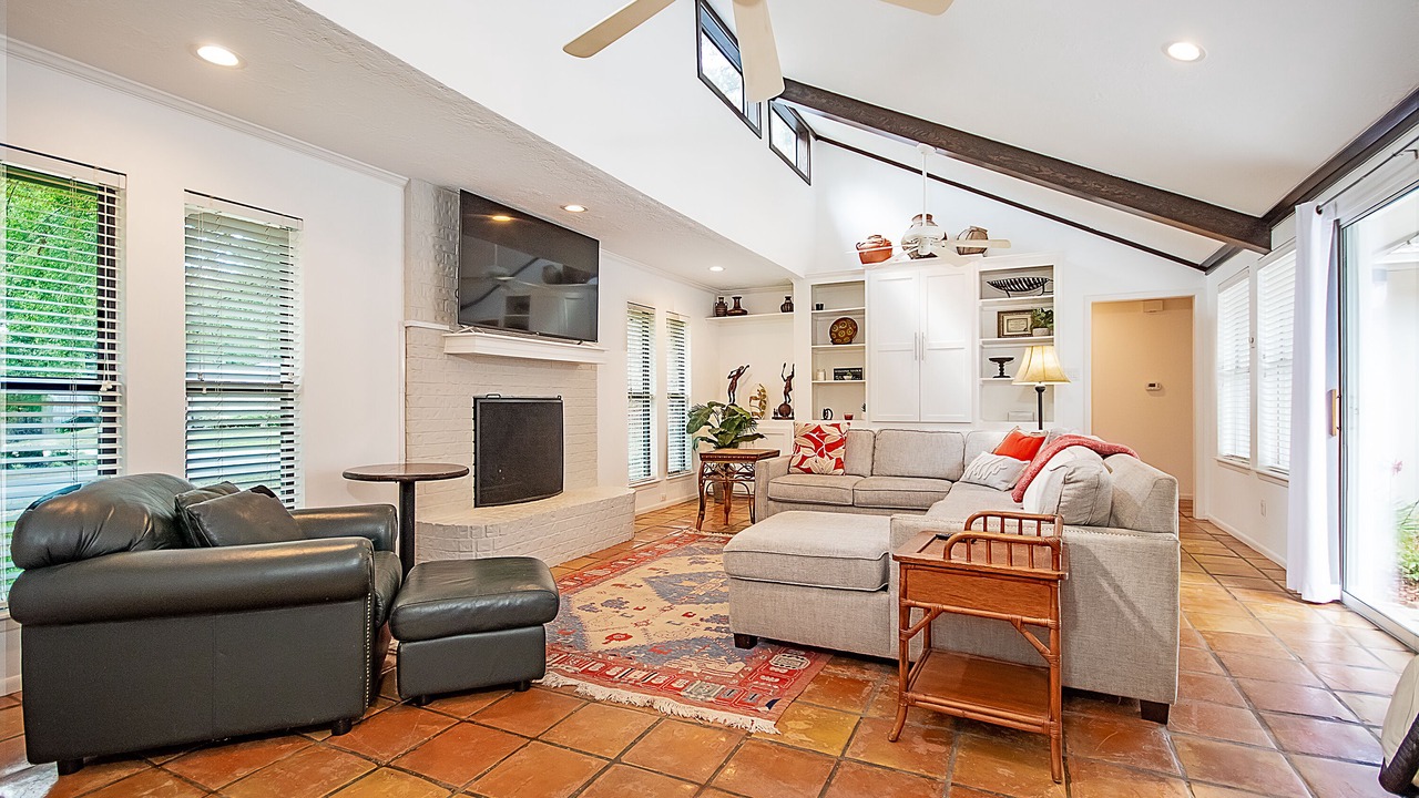 Photo of Livingroom in Nacogdoches