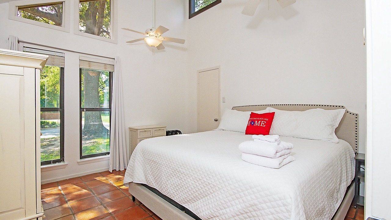 Photo of Bedroom in Nacogdoches