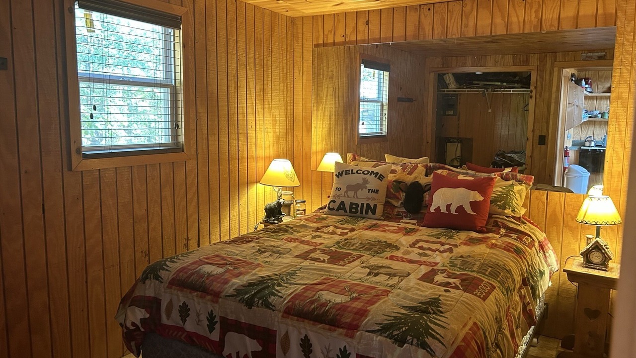 Photo of Bedroom in Elk Creek